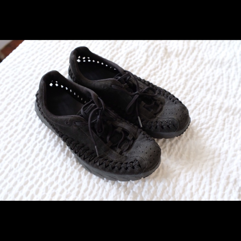 Nike Mayfly Woven Sneakers